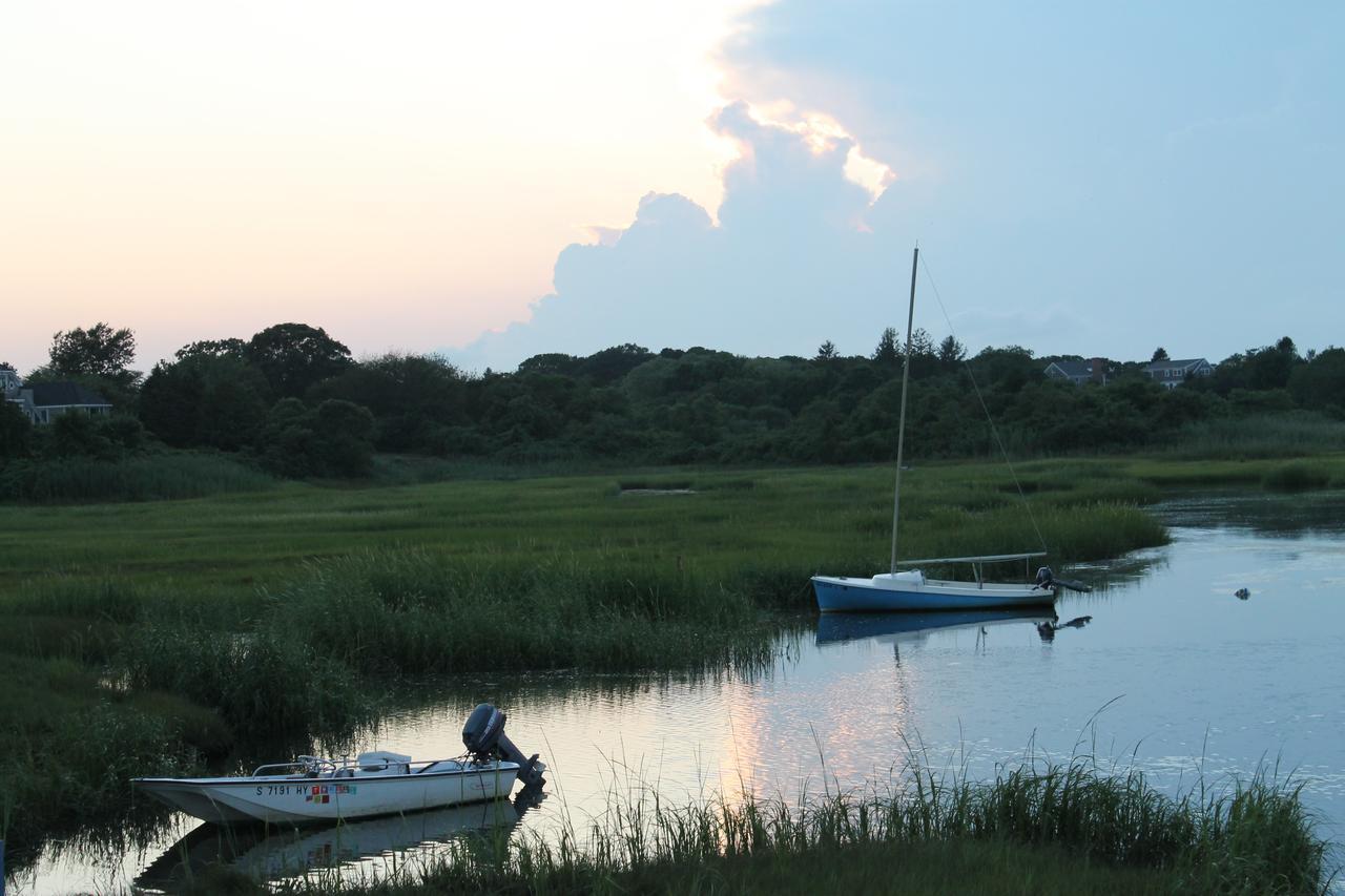 Lavender Bay Bed & Breakfast Barnstable Exterior photo
